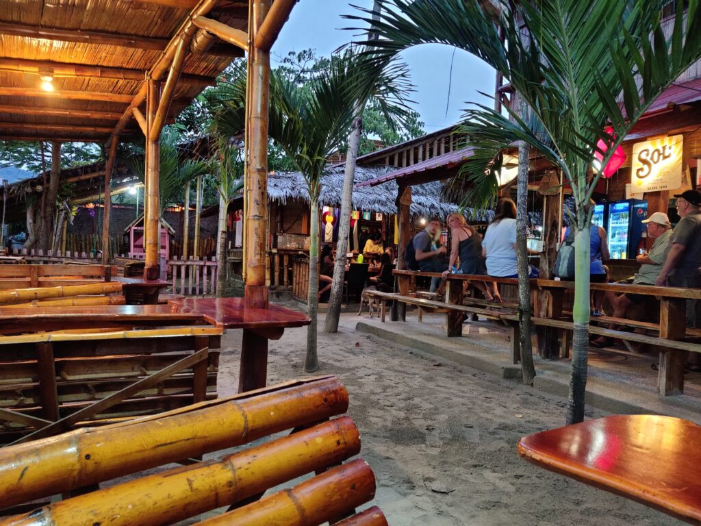 Meier's, San Clemente's favourite beach bar and pizza joint.